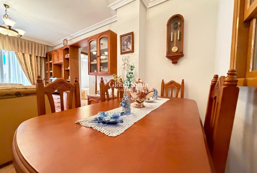 Resale - APARTMENT -
TORREVIEJA - Playa del Cura