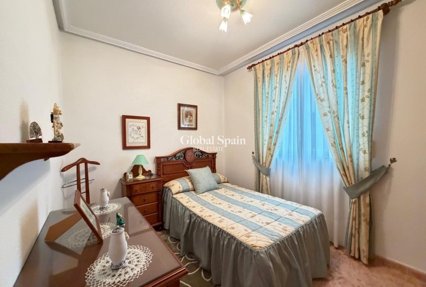 Resale - APARTMENT -
TORREVIEJA - Playa del Cura