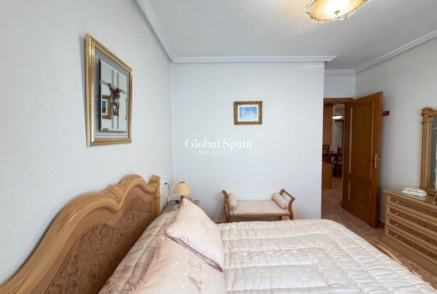 Resale - APARTMENT -
TORREVIEJA - Playa del Cura