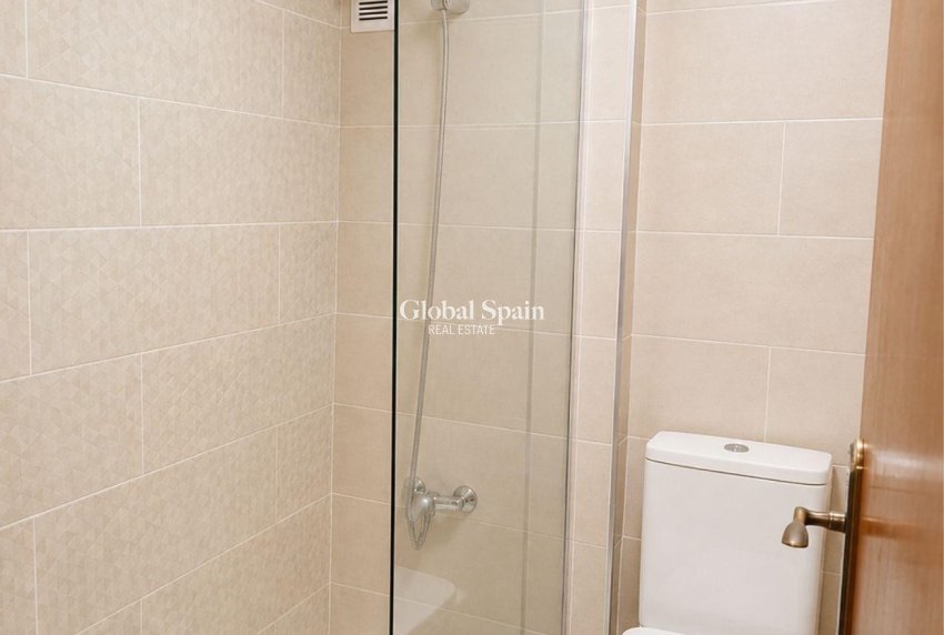 Resale - APARTMENT -
TORREVIEJA - Playa del Cura