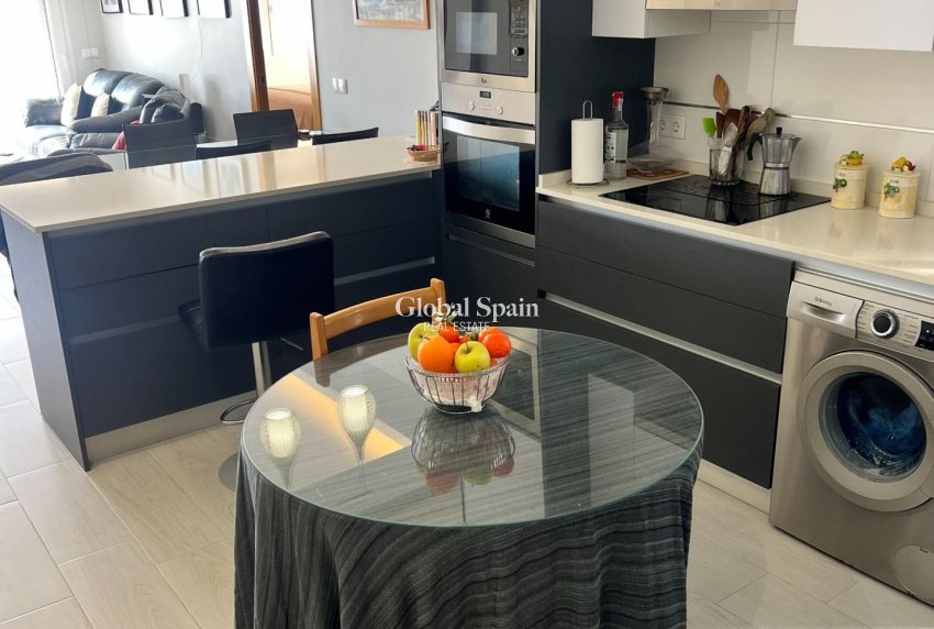 Resale - APARTMENT -
TORREVIEJA - Playa del Cura