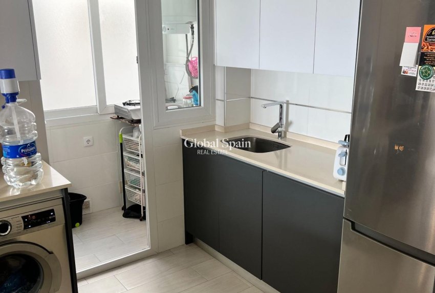 Resale - APARTMENT -
TORREVIEJA - Playa del Cura