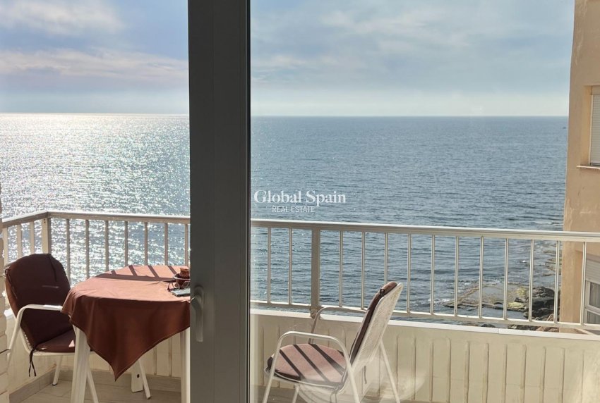 Resale - APARTMENT -
TORREVIEJA - Playa del Cura