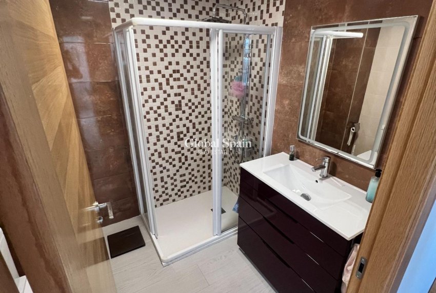 Resale - APARTMENT -
TORREVIEJA - Playa del Cura
