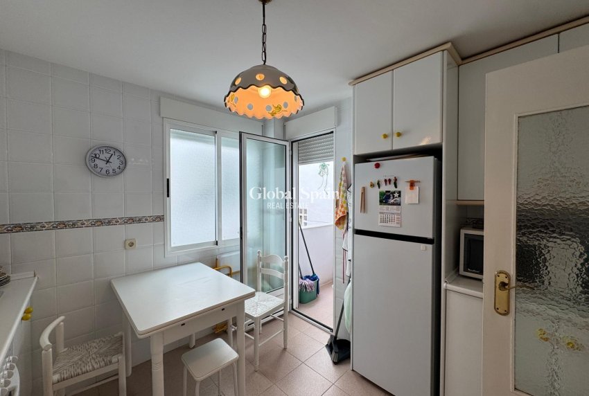 Resale - APARTMENT -
TORREVIEJA - Playa del Cura