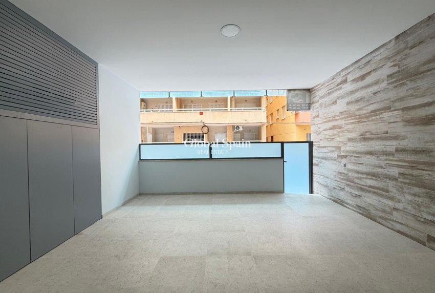 Resale - APARTMENT -
TORREVIEJA - Playa del Cura