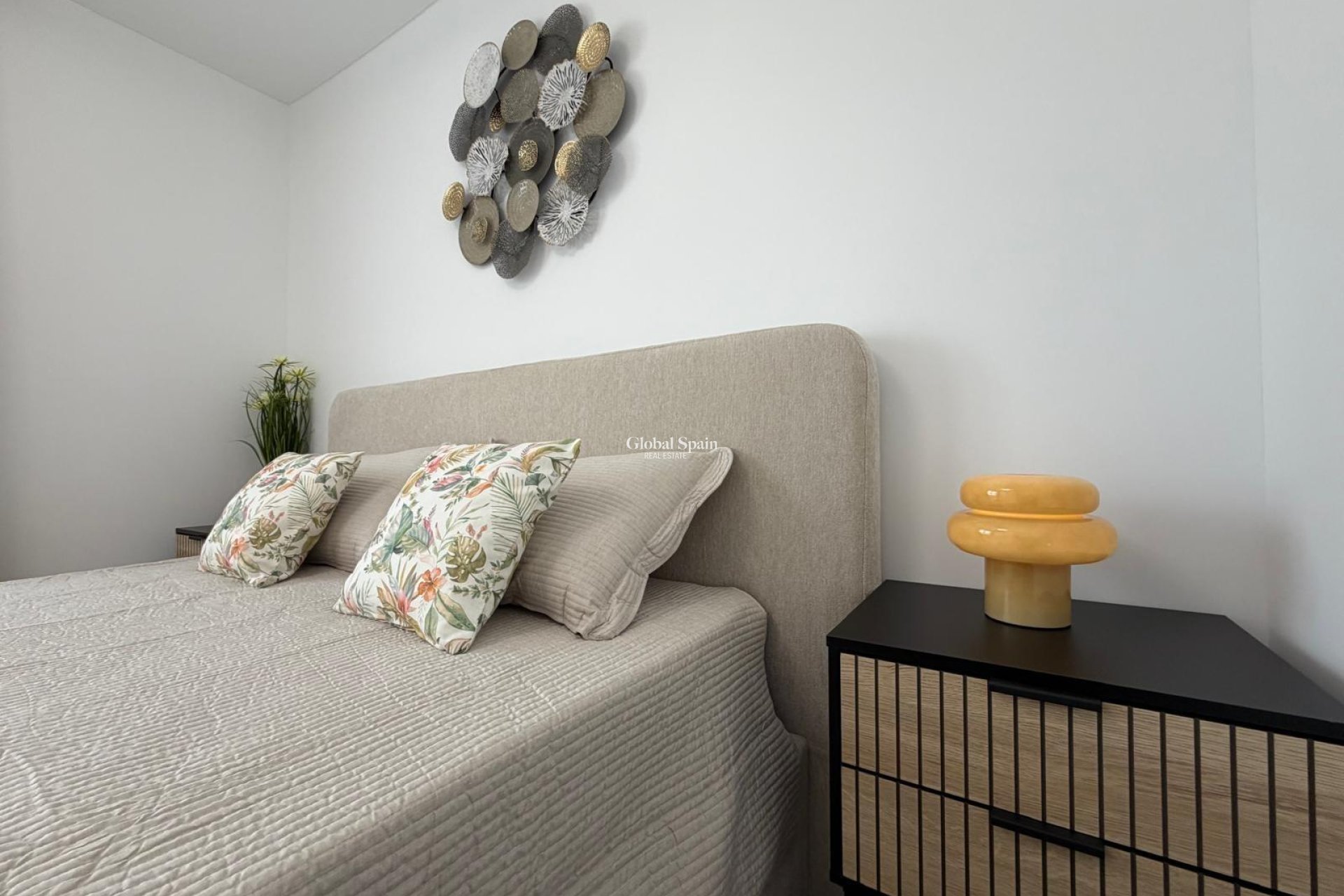 Resale - APARTMENT -
TORREVIEJA - Playa del Cura