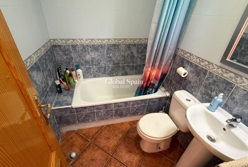 Resale - APARTMENT -
TORREVIEJA - Playa del Cura