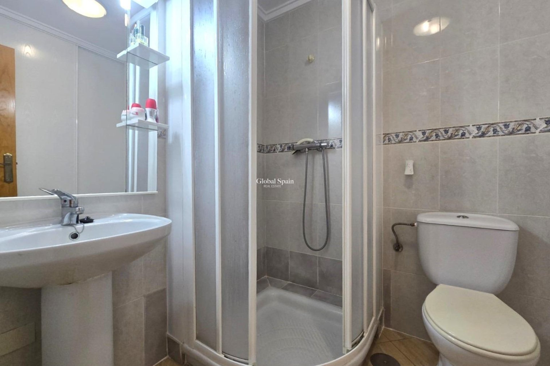 Resale - APARTMENT -
TORREVIEJA - Playa del Cura