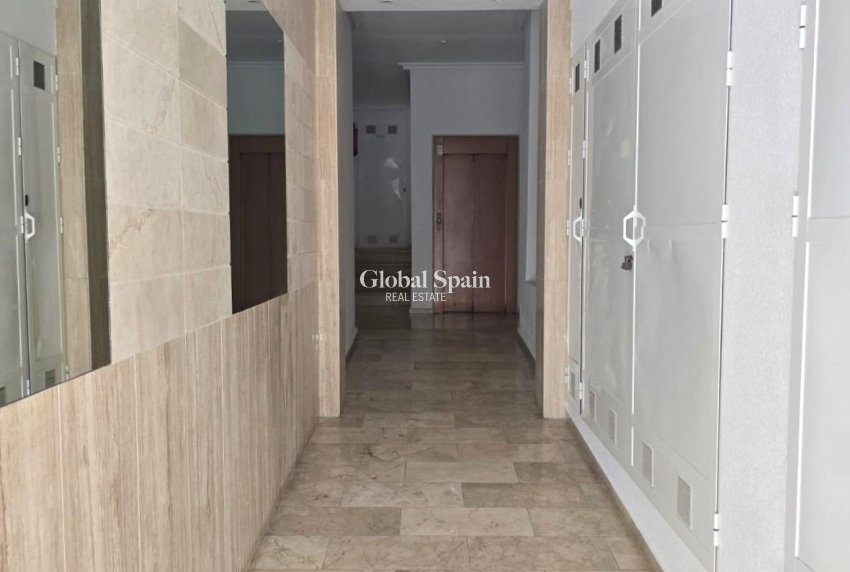 Resale - APARTMENT -
TORREVIEJA - Playa del Cura