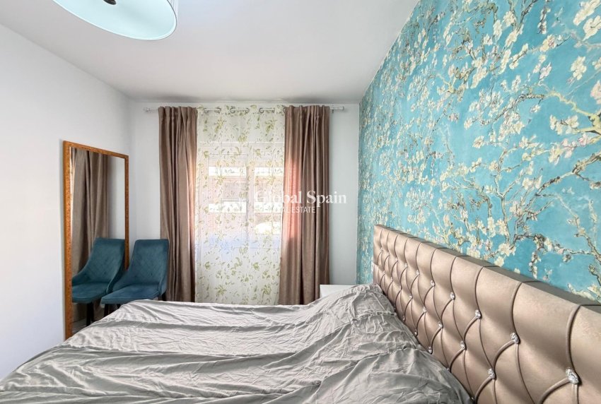 Resale - APARTMENT -
TORREVIEJA - Playa del Cura