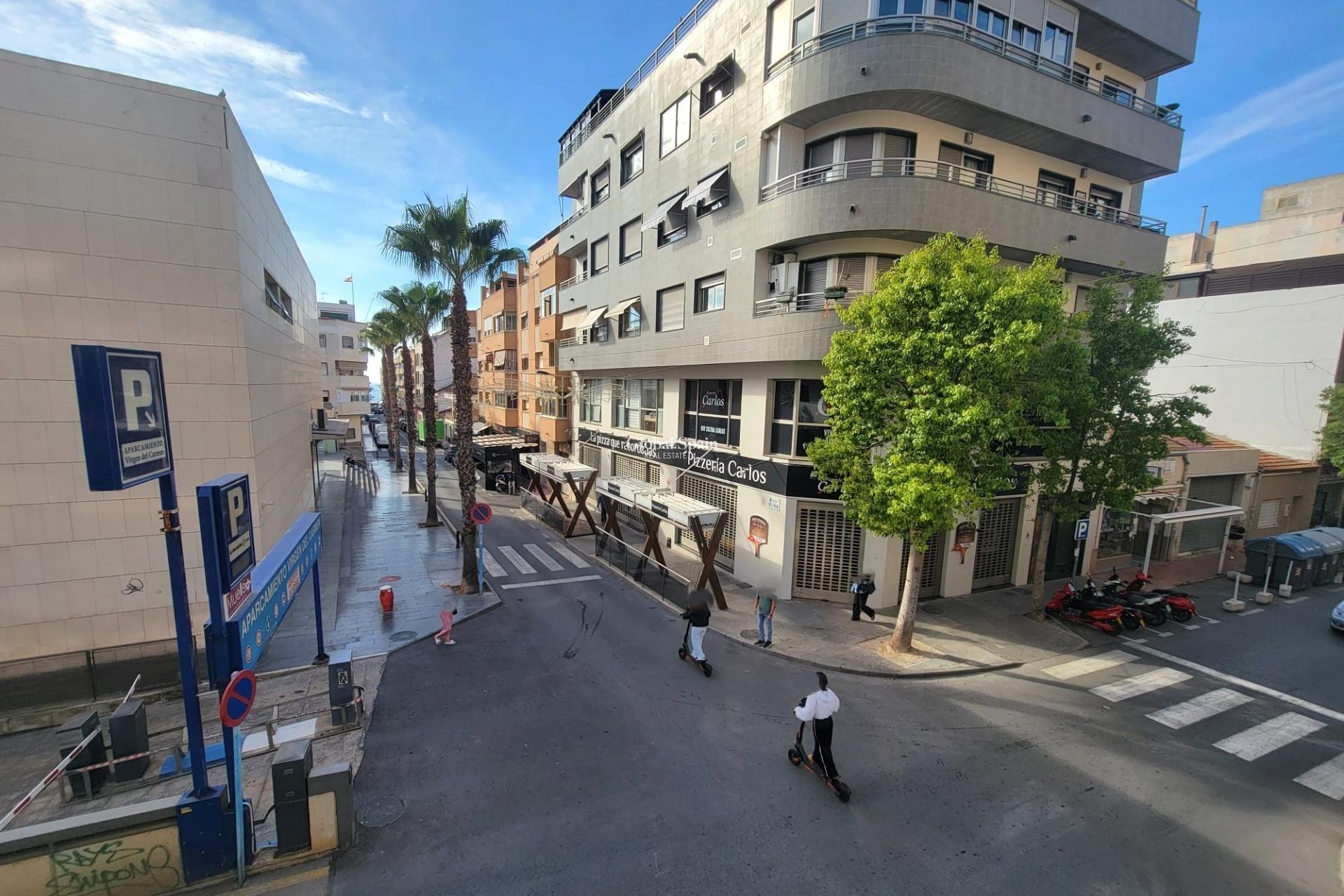Resale - APARTMENT -
TORREVIEJA - Playa del Cura
