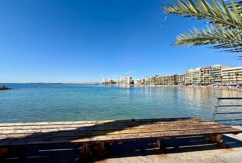 Resale - APARTMENT -
TORREVIEJA - Playa del Cura