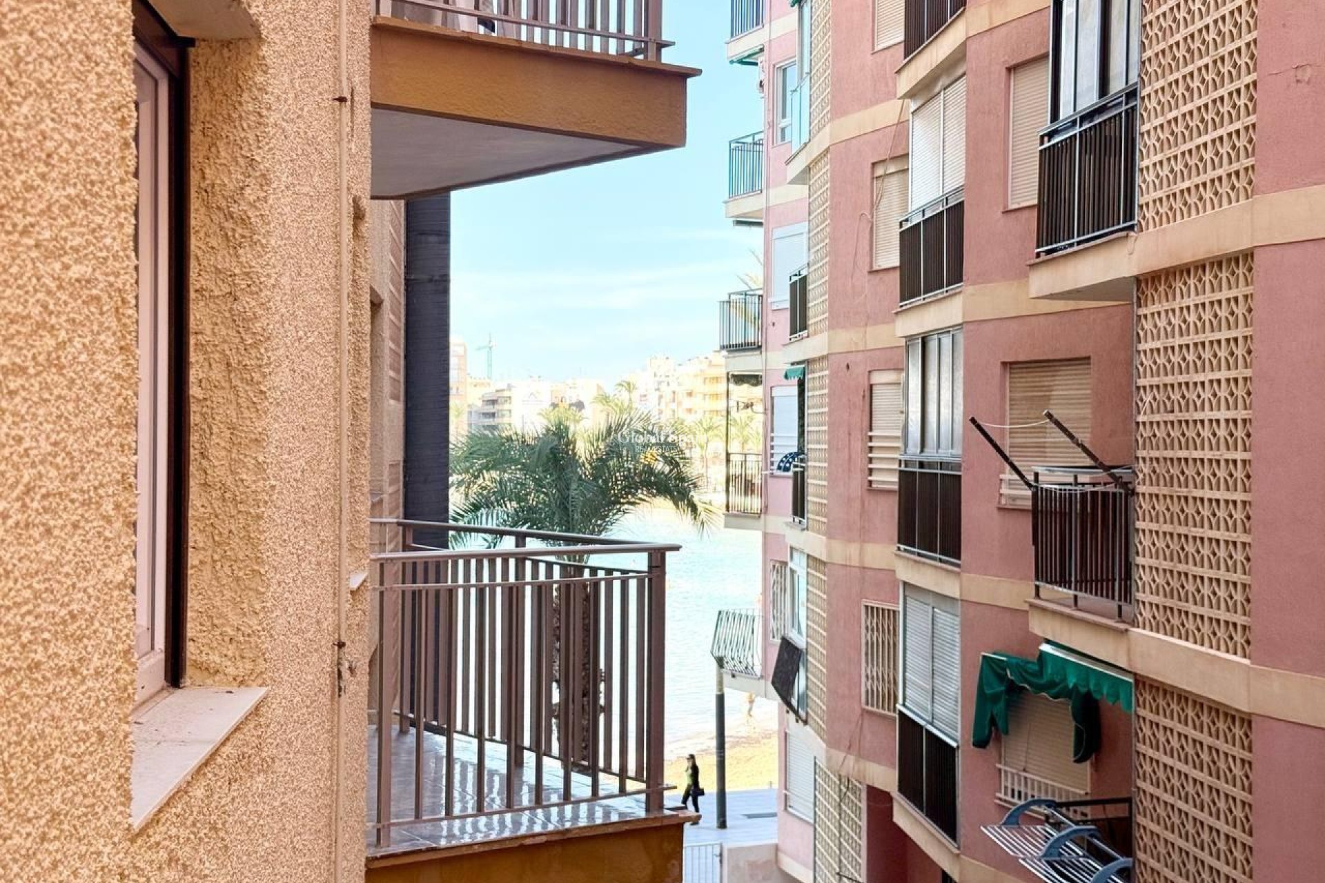 Resale - APARTMENT -
TORREVIEJA - Playa del Cura
