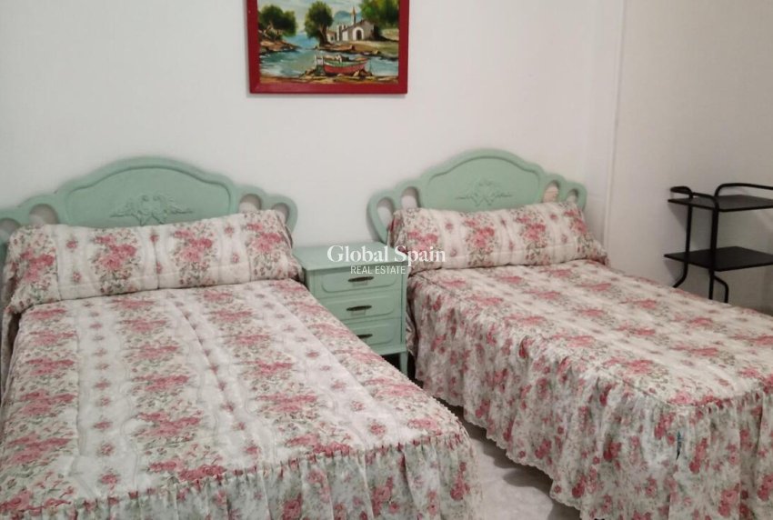 Resale - APARTMENT -
TORREVIEJA - PLAYA LOS LOCOS