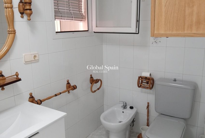 Resale - APARTMENT -
TORREVIEJA - PLAYA LOS LOCOS