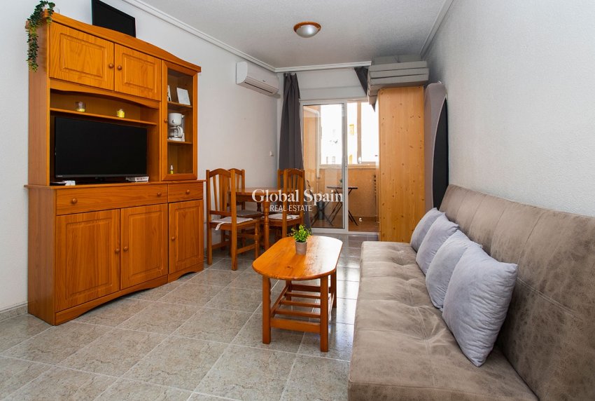 Resale - APARTMENT -
TORREVIEJA - Playa Los Locos