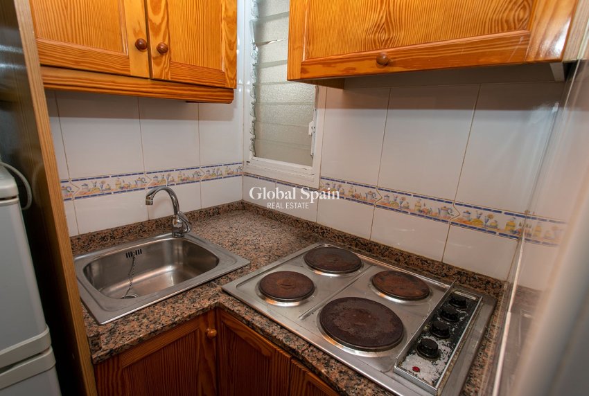 Resale - APARTMENT -
TORREVIEJA - Playa Los Locos