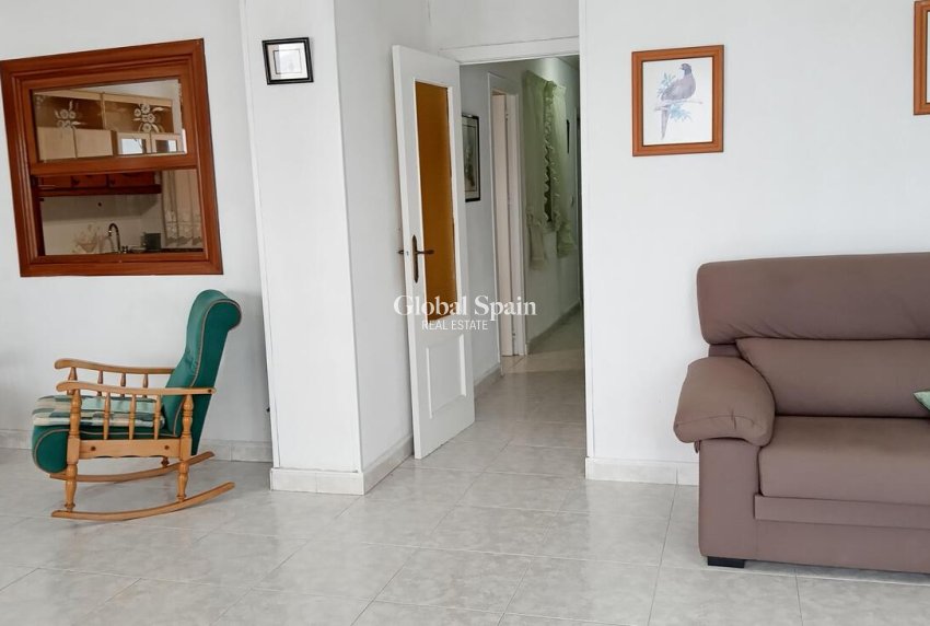 Resale - APARTMENT -
TORREVIEJA - PLAYA LOS LOCOS