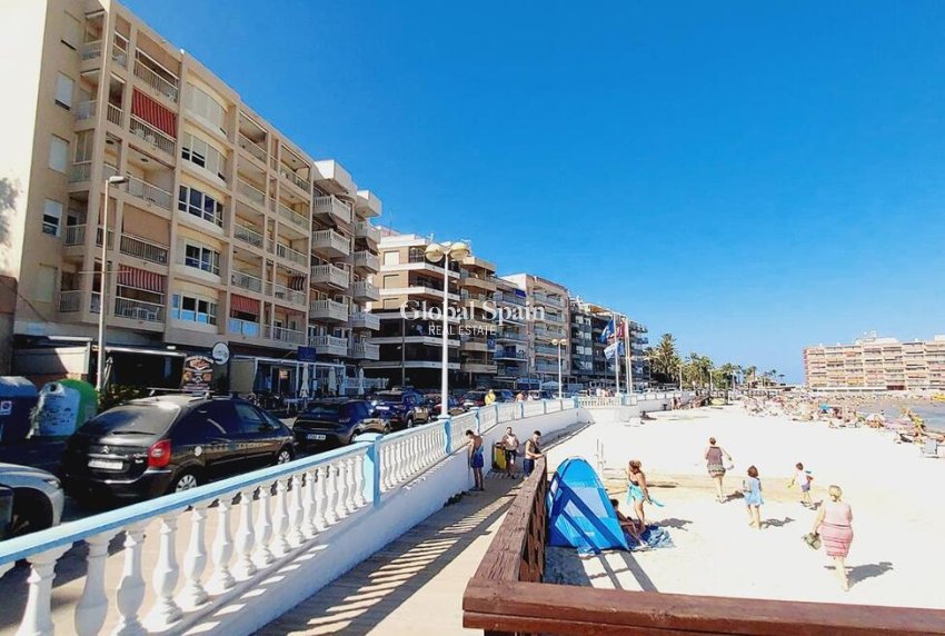 Resale - APARTMENT -
TORREVIEJA - PLAYA LOS LOCOS