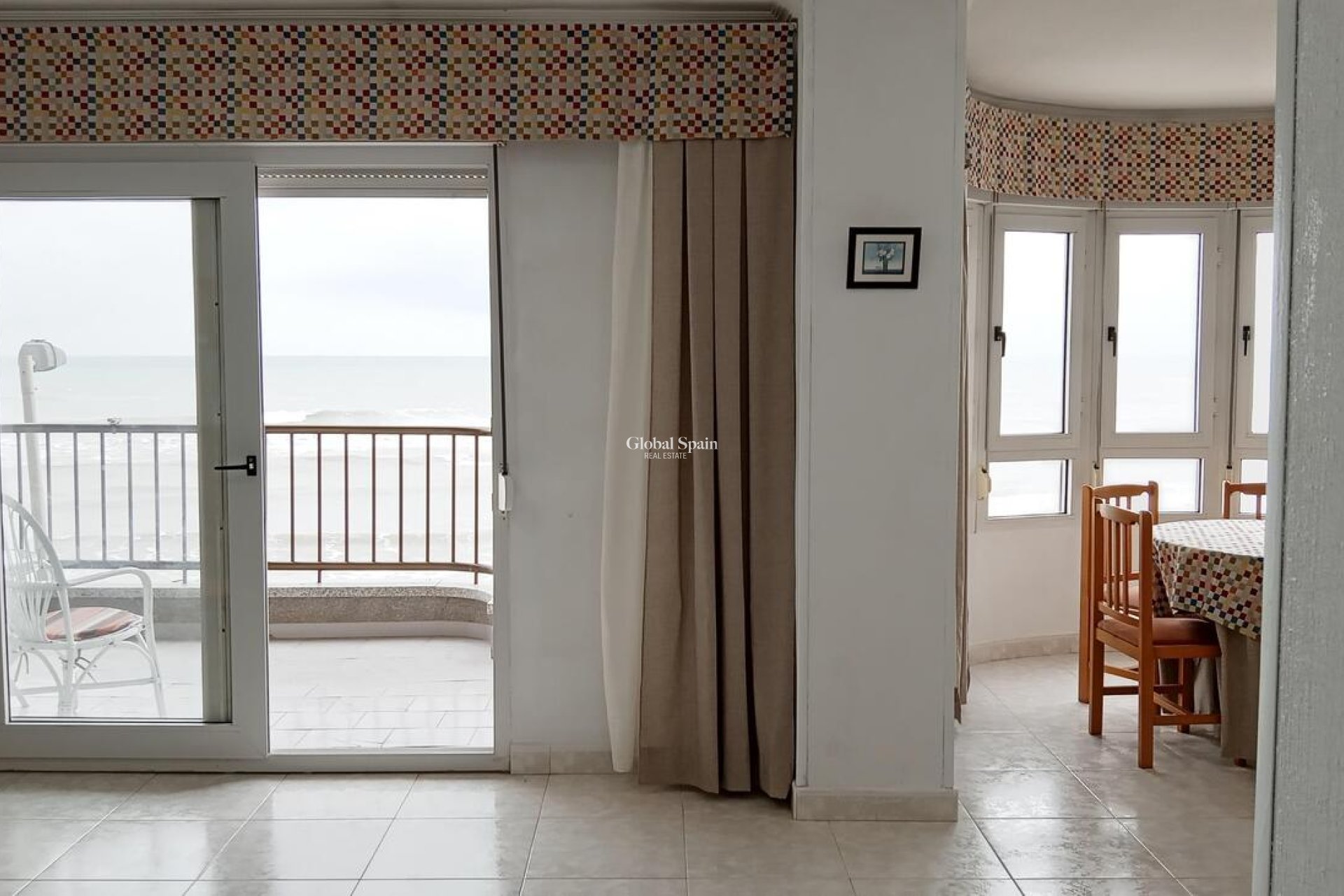 Resale - APARTMENT -
TORREVIEJA - PLAYA LOS LOCOS