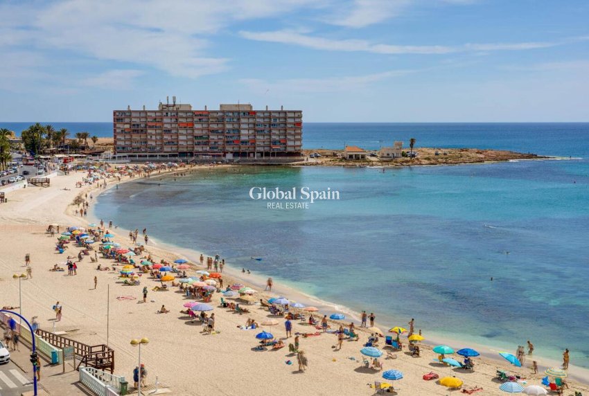 Resale - APARTMENT -
TORREVIEJA - PLAYA LOS LOCOS