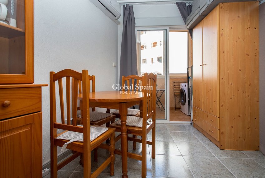 Resale - APARTMENT -
TORREVIEJA - Playa Los Locos
