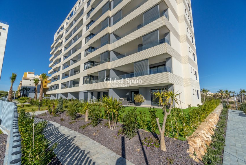 Resale - Apartment -
TORREVIEJA - Punta Prima