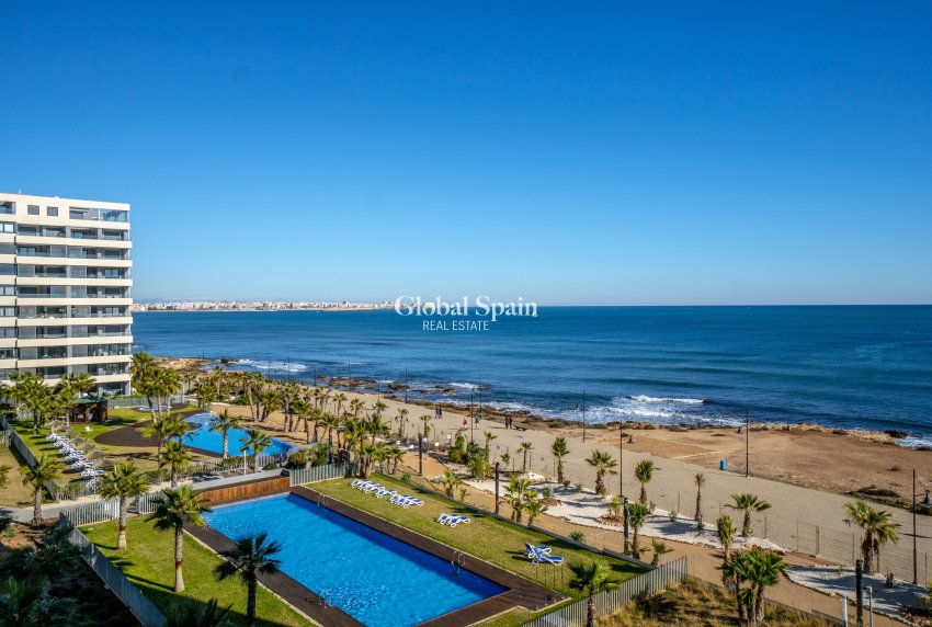 Resale - Apartment -
TORREVIEJA - Punta Prima