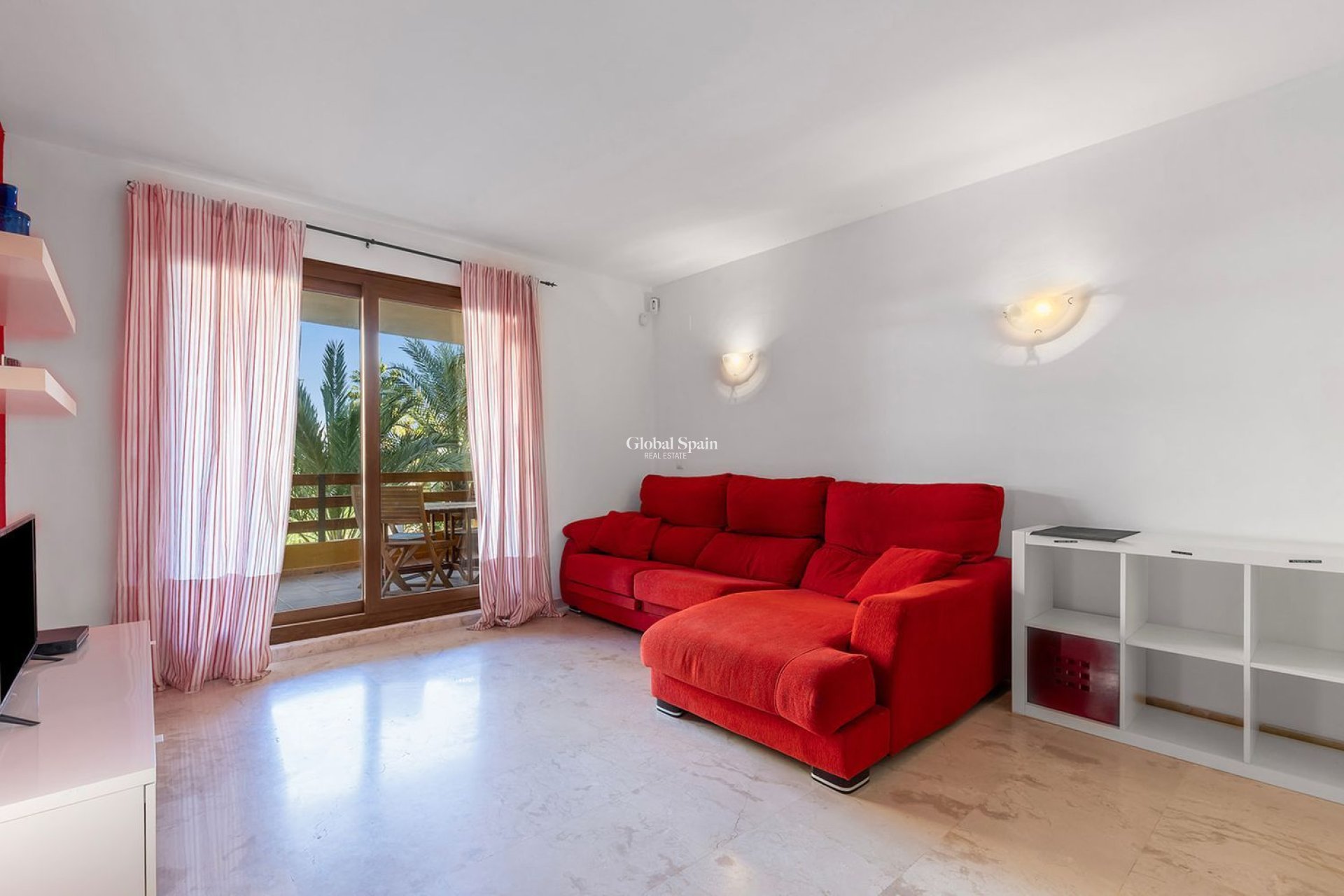 Resale - APARTMENT -
TORREVIEJA - Punta Prima