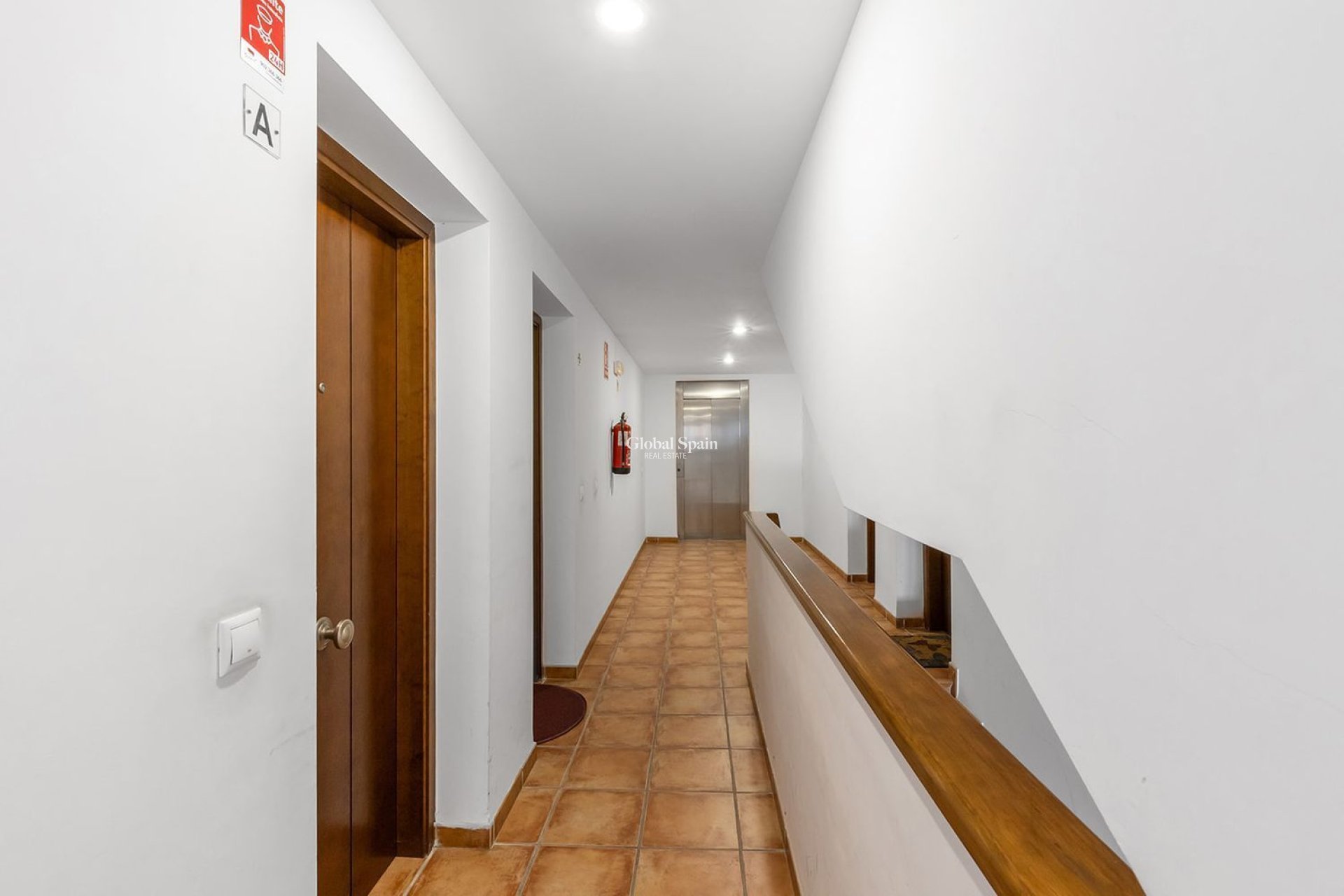 Resale - APARTMENT -
TORREVIEJA - Punta Prima