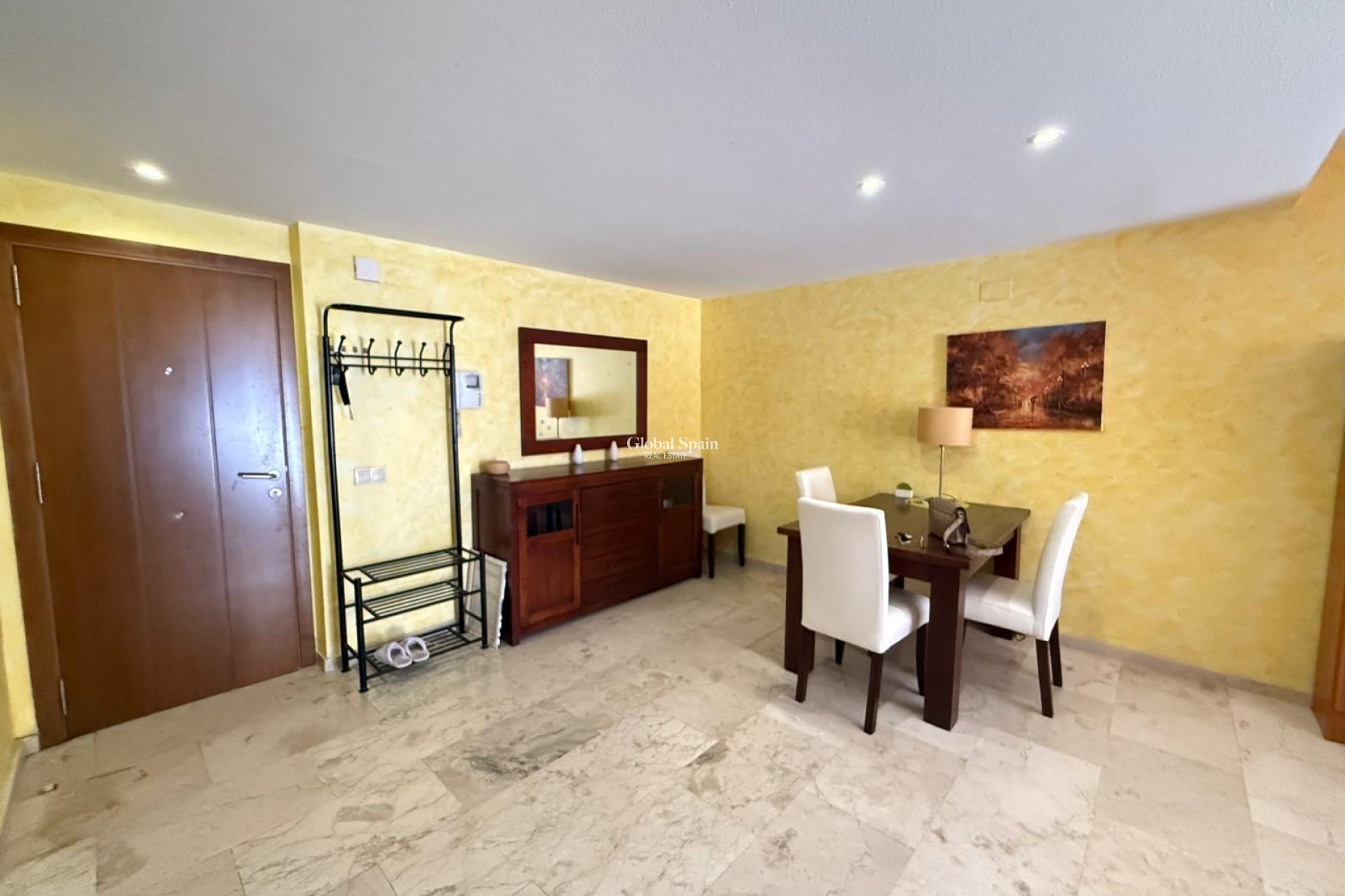 Resale - APARTMENT -
TORREVIEJA - Punta Prima