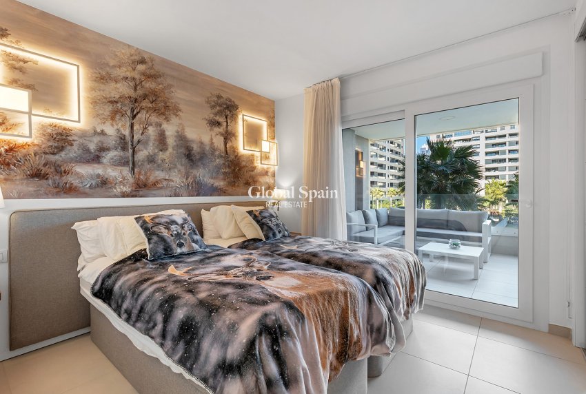 Resale - APARTMENT -
TORREVIEJA - Punta Prima