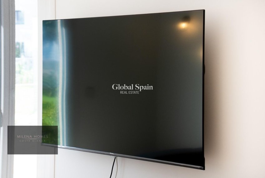 Resale - APARTMENT -
TORREVIEJA - Punta Prima