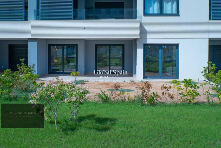 Resale - APARTMENT -
TORREVIEJA - Punta Prima