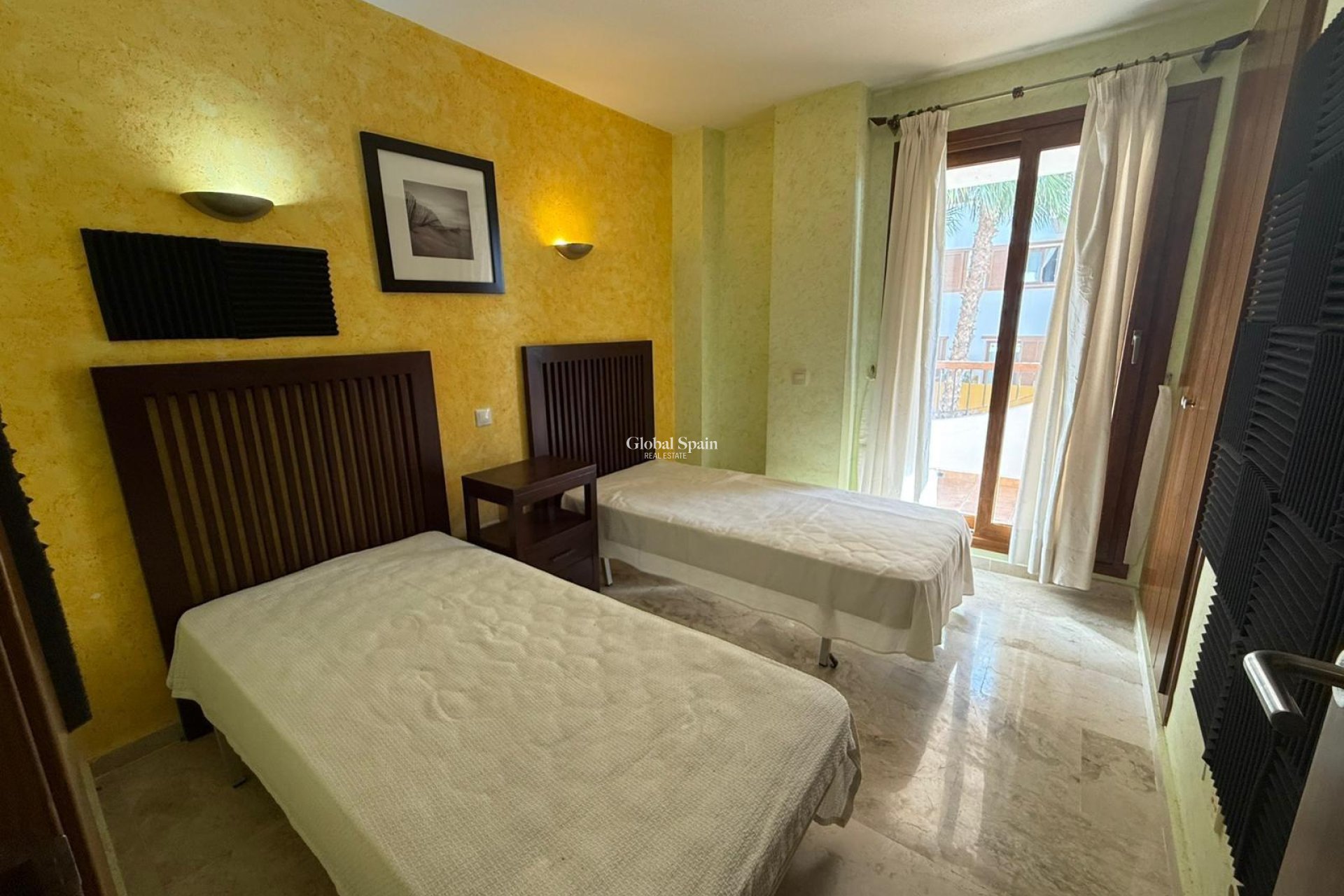 Resale - APARTMENT -
TORREVIEJA - Punta Prima