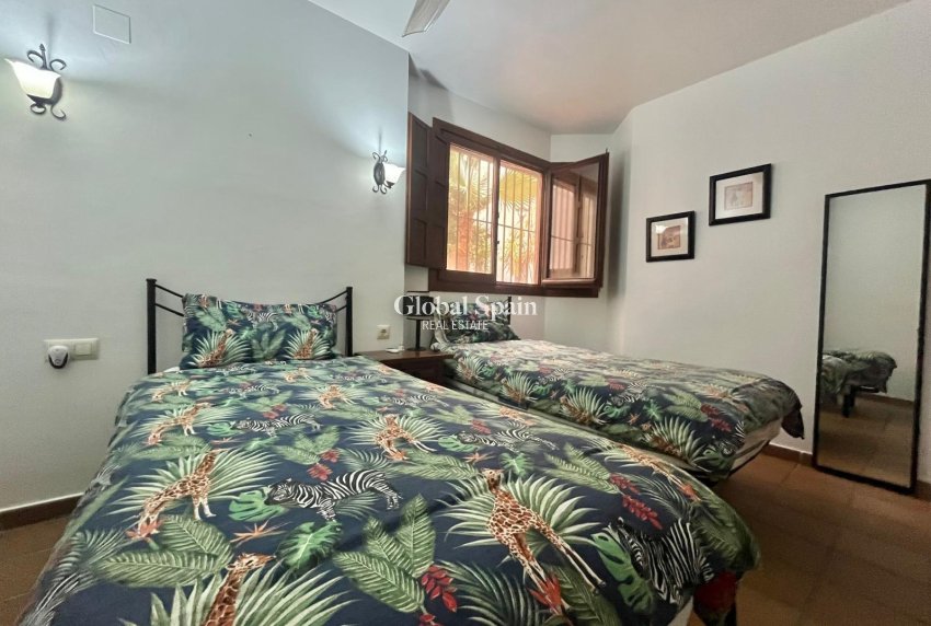 Resale - APARTMENT -
TORREVIEJA - Punta Prima