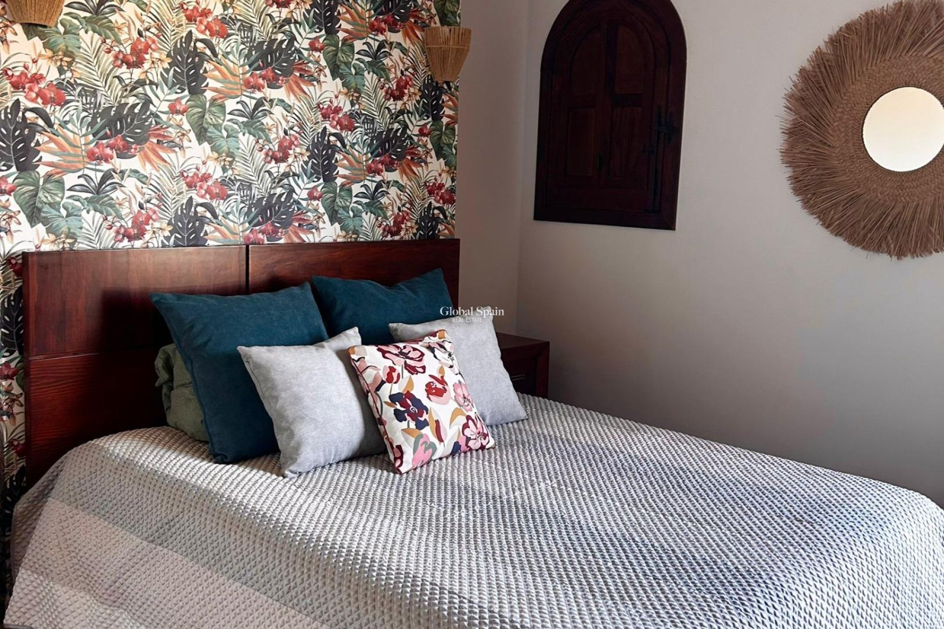 Resale - APARTMENT -
TORREVIEJA - Punta Prima