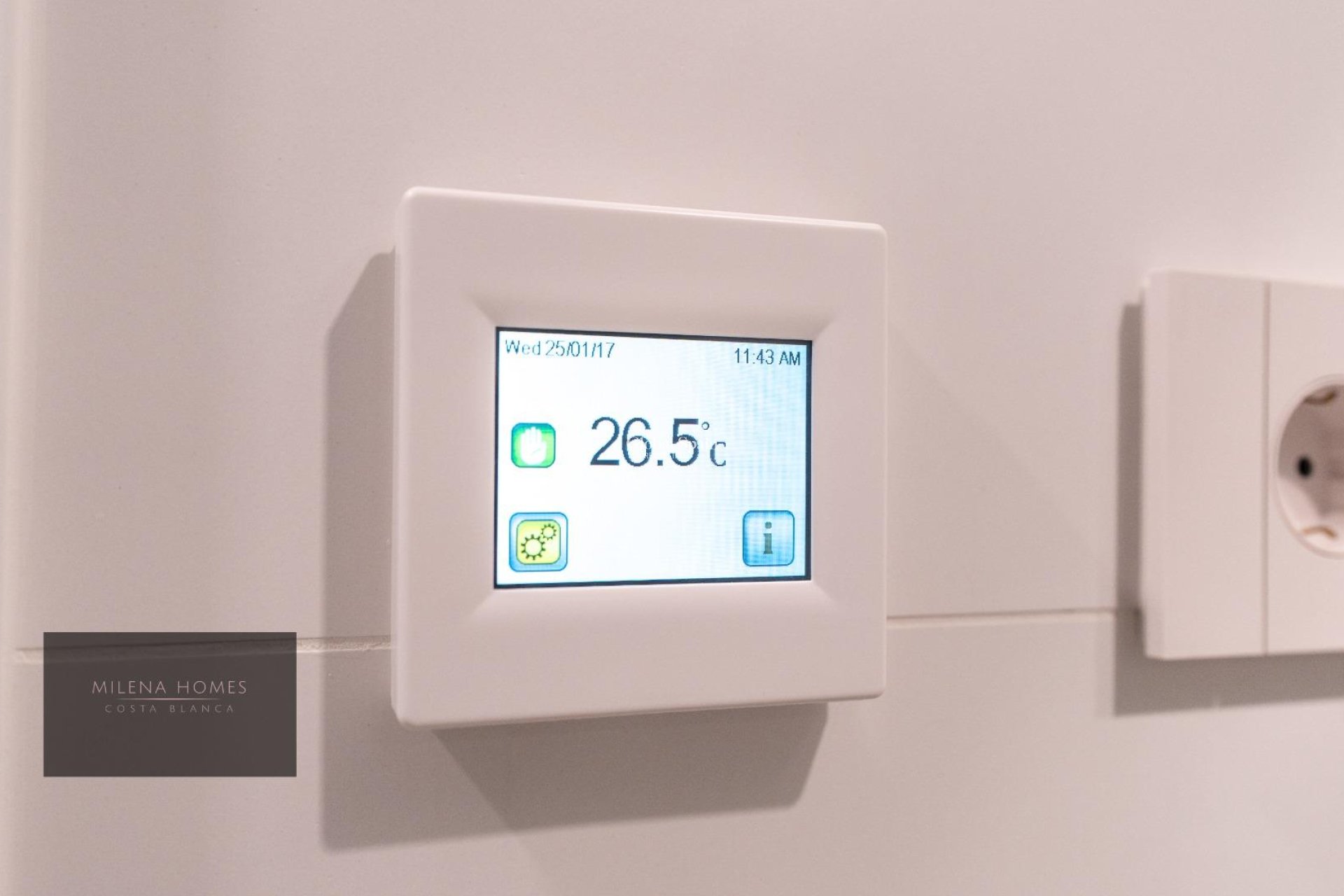 Resale - APARTMENT -
TORREVIEJA - Punta Prima