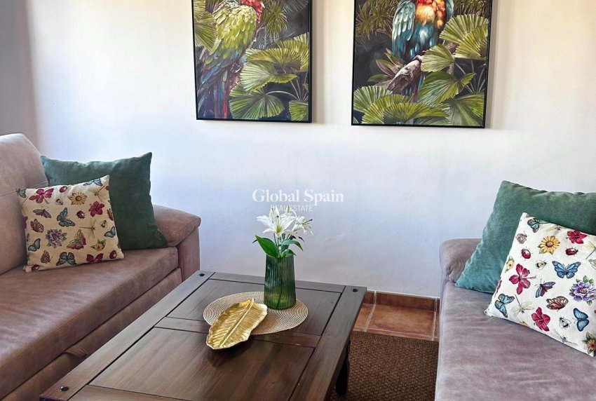 Resale - APARTMENT -
TORREVIEJA - Punta Prima