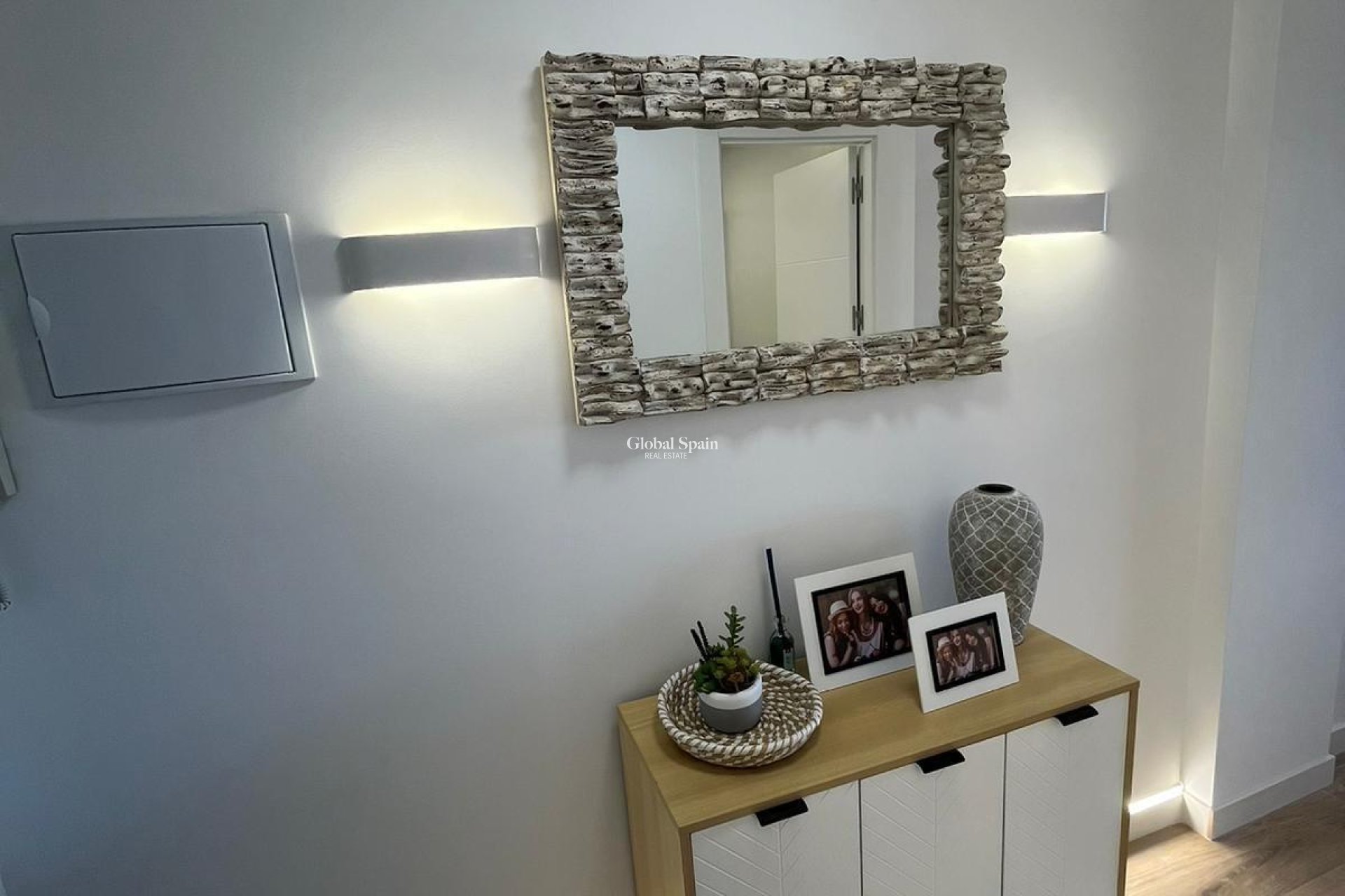 Resale - APARTMENT -
TORREVIEJA - Punta Prima