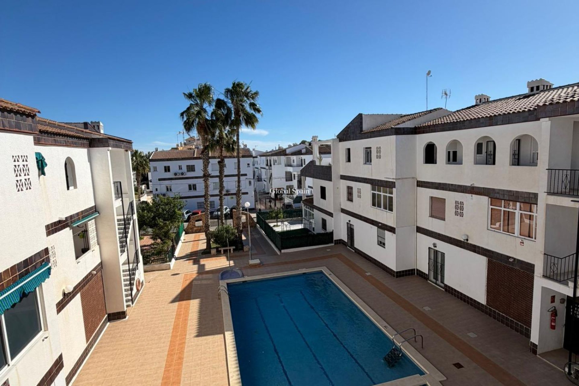 Resale - APARTMENT -
TORREVIEJA - Punta Prima