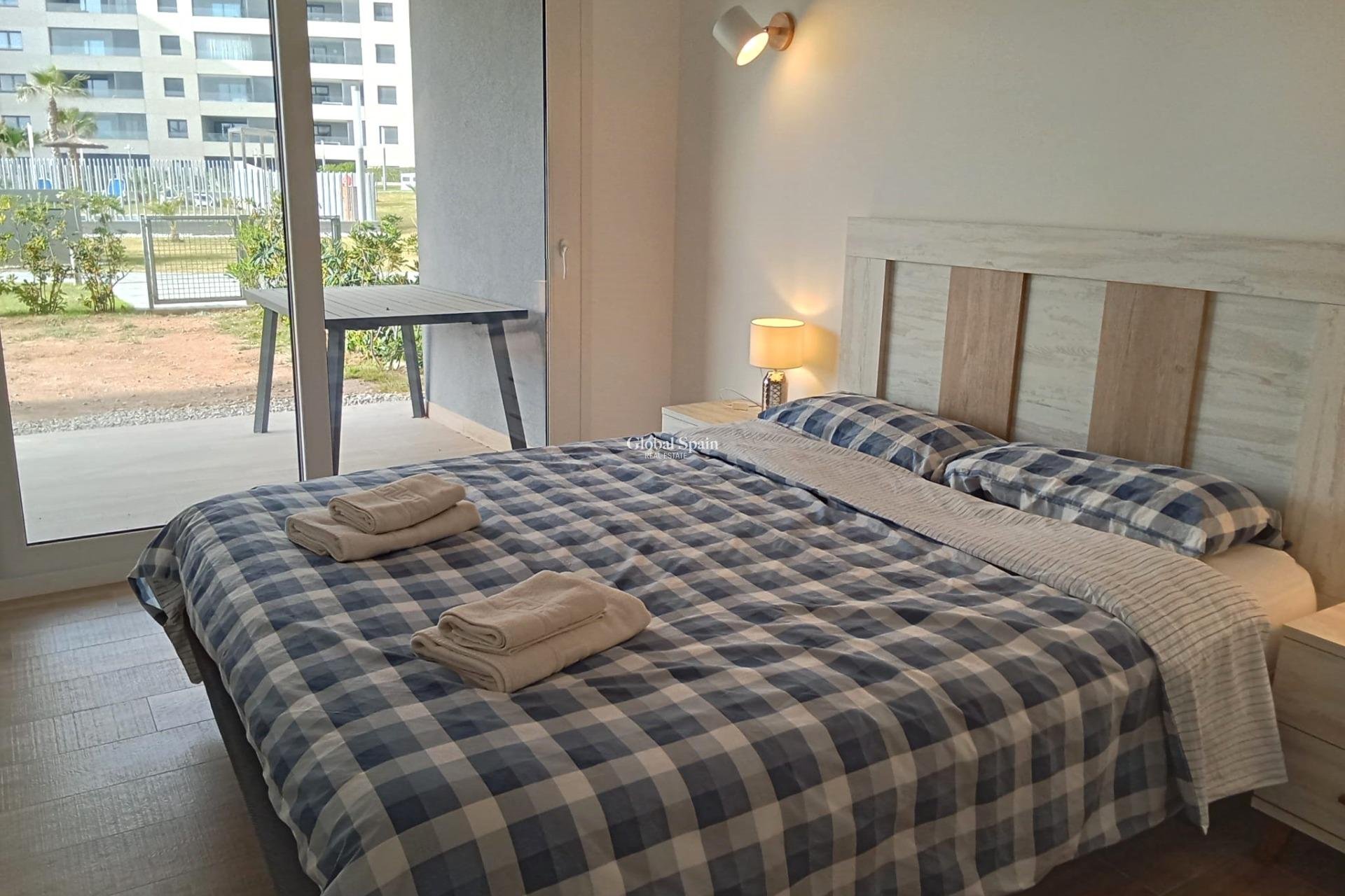 Resale - APARTMENT -
TORREVIEJA - Punta Prima