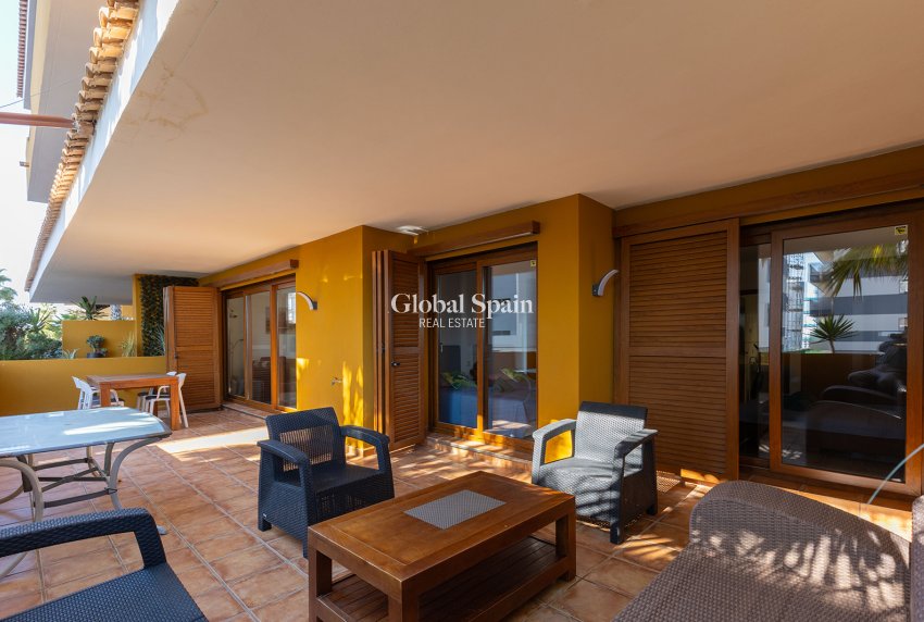 Resale - APARTMENT -
TORREVIEJA - Punta Prima