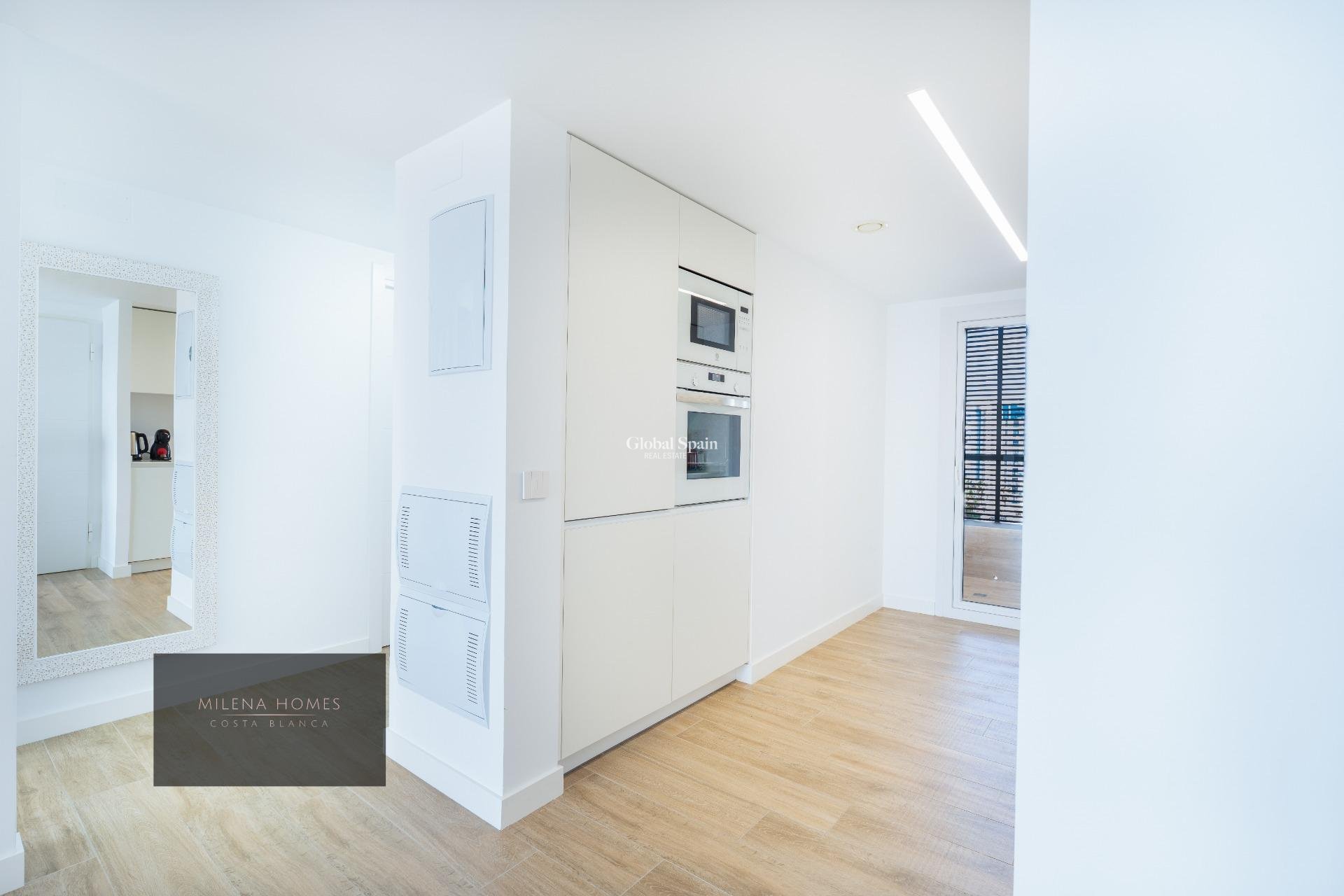 Resale - APARTMENT -
TORREVIEJA - Punta Prima
