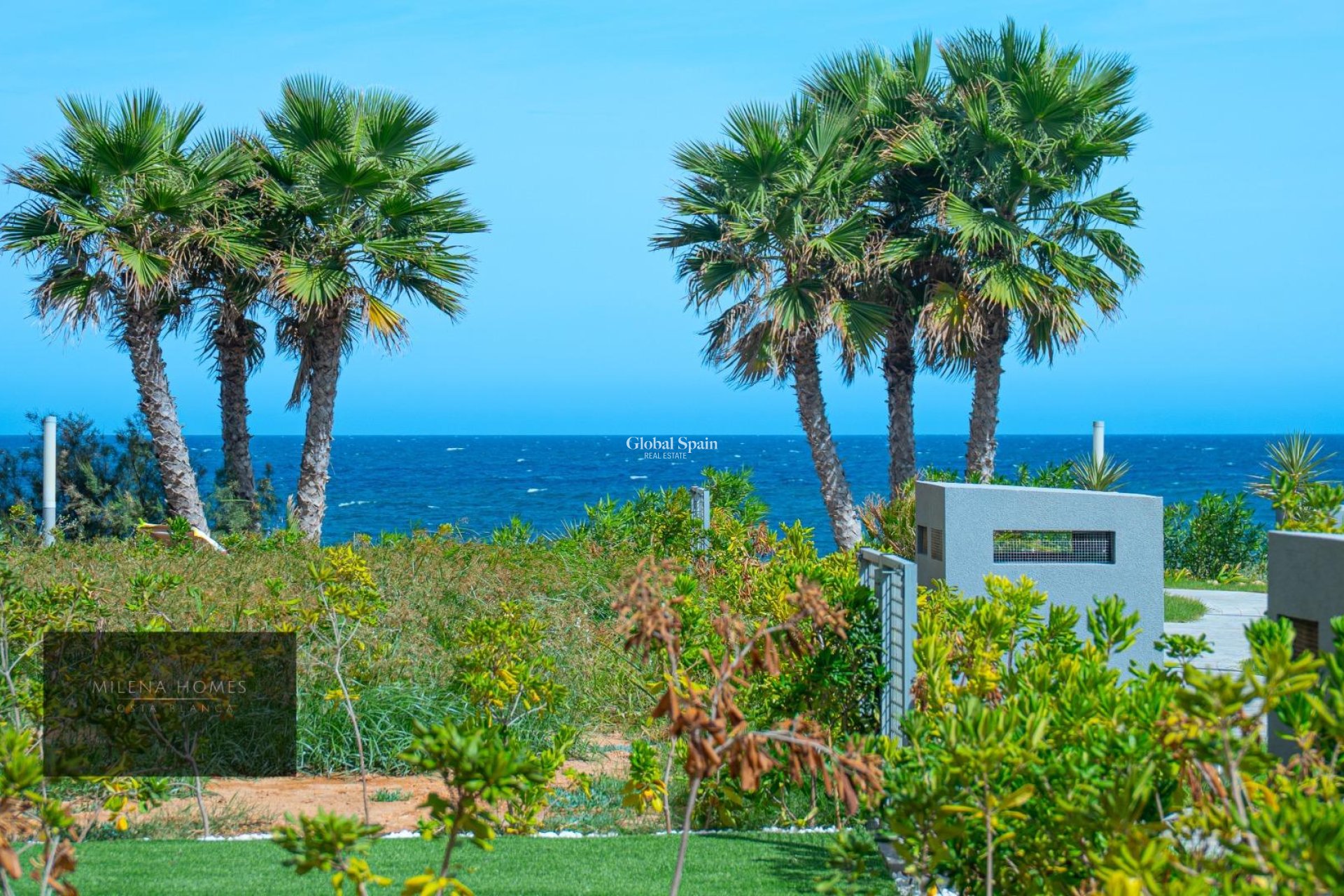 Resale - APARTMENT -
TORREVIEJA - Punta Prima