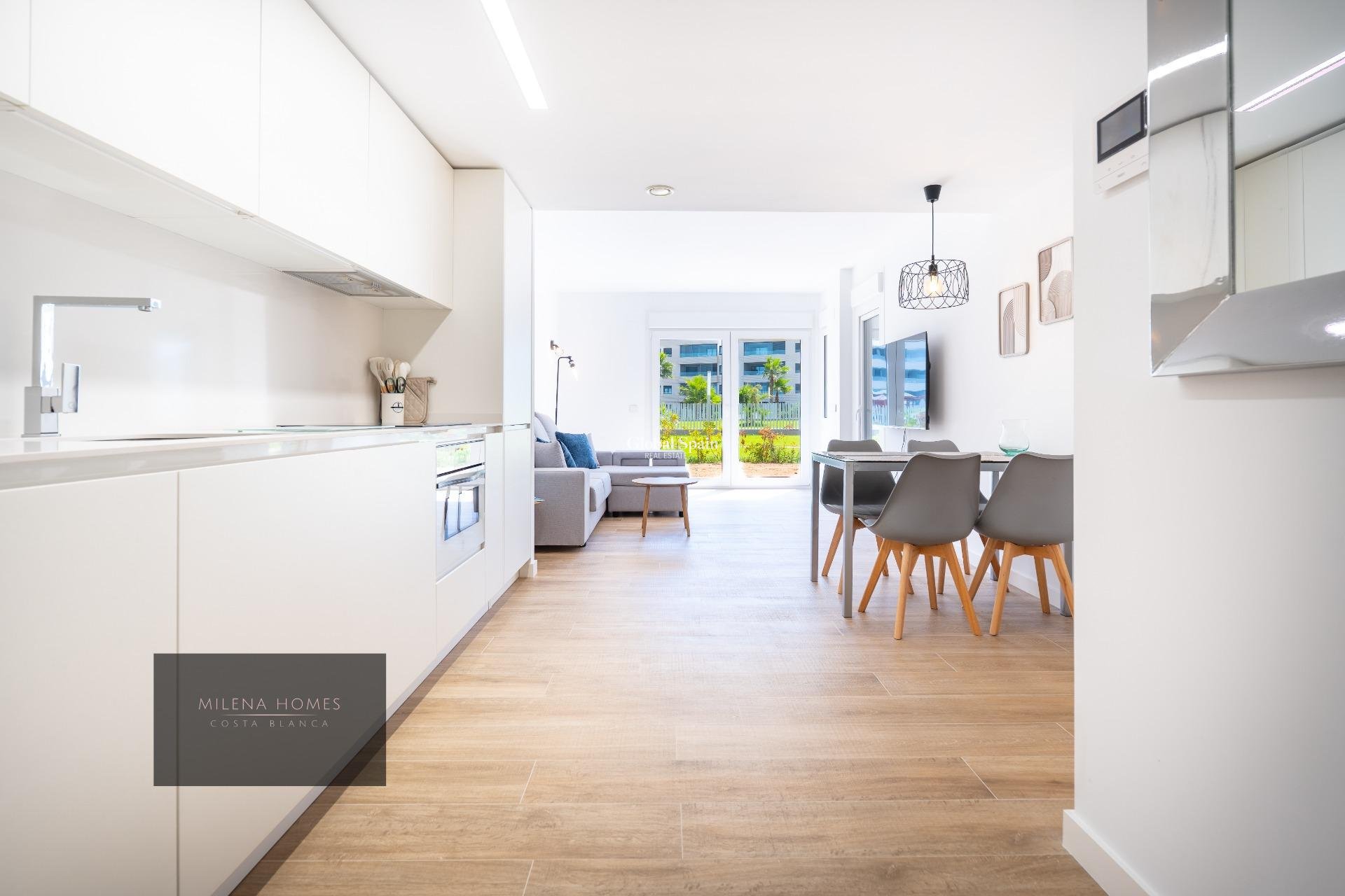 Resale - APARTMENT -
TORREVIEJA - Punta Prima
