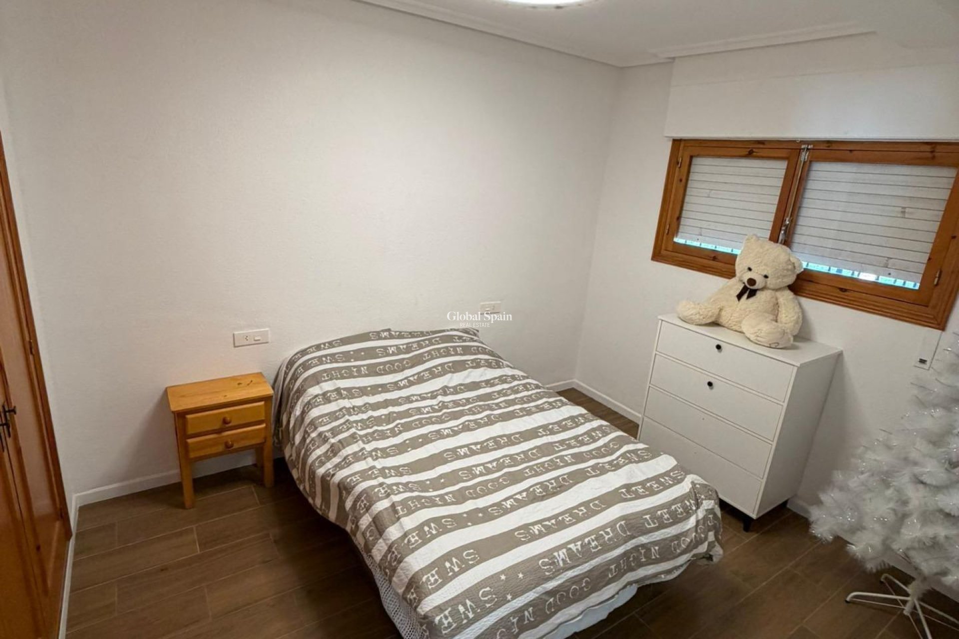 Resale - APARTMENT -
TORREVIEJA - Punta Prima