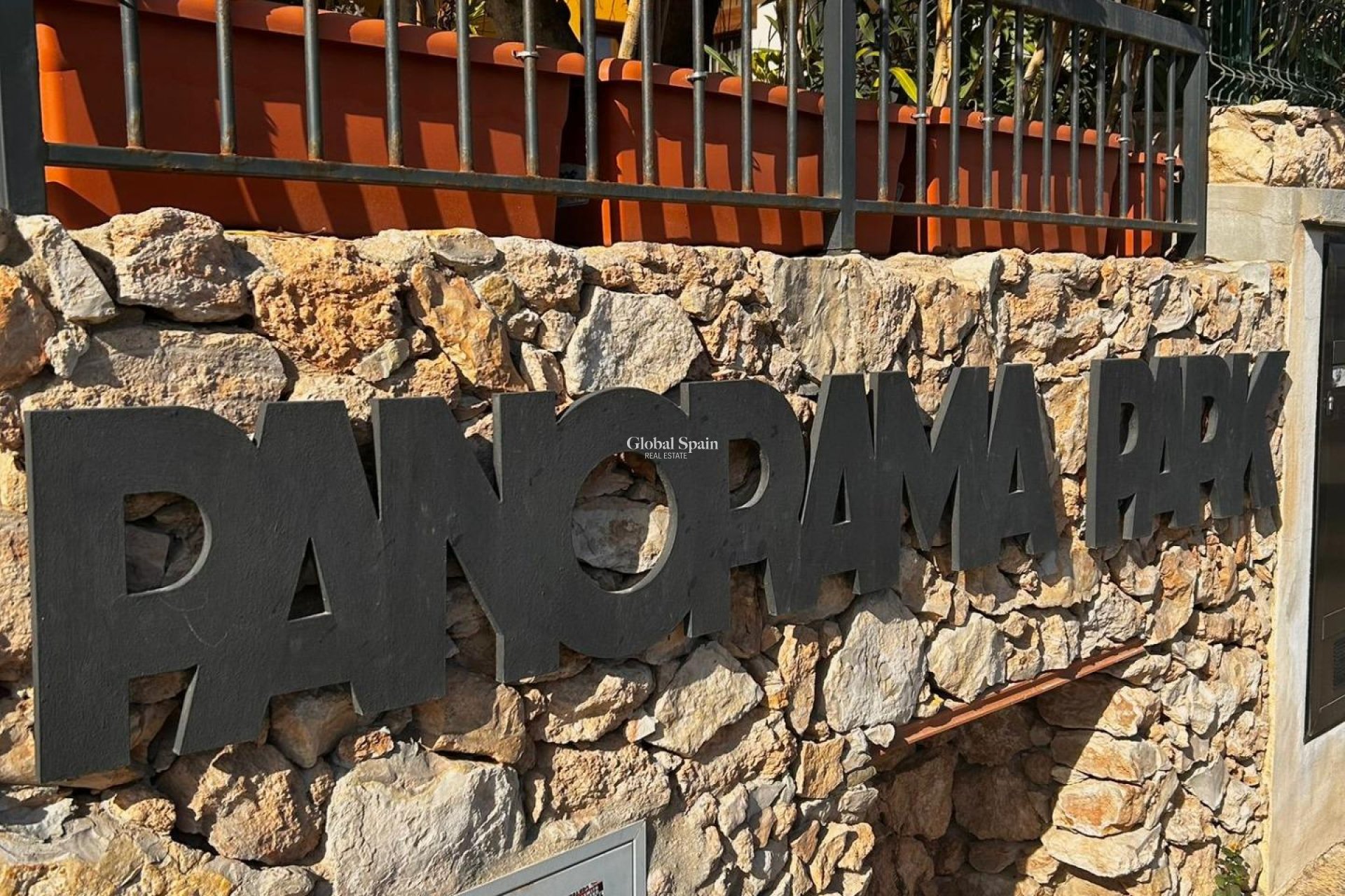 Resale - APARTMENT -
TORREVIEJA - Punta Prima