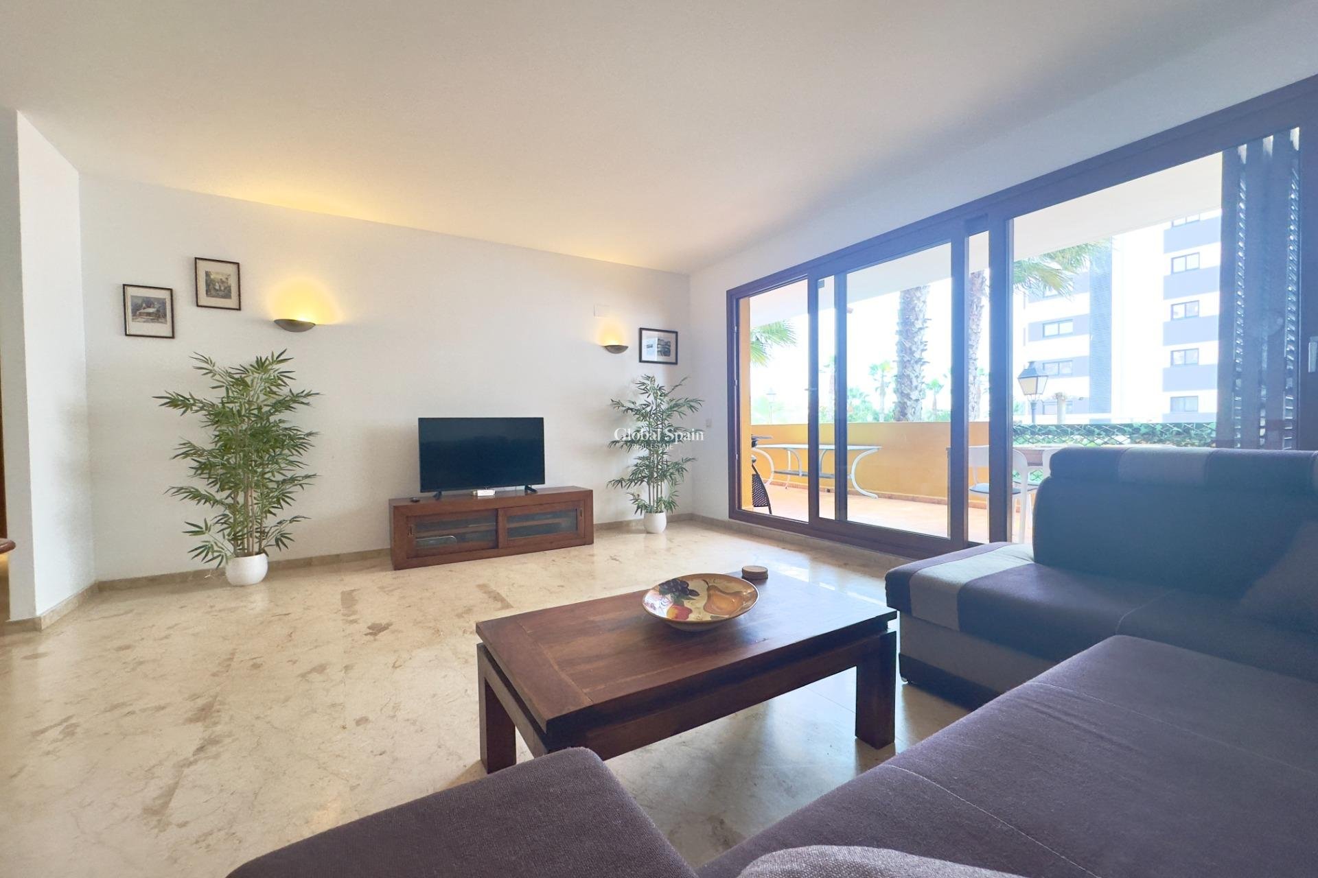 Resale - APARTMENT -
TORREVIEJA - Punta prima